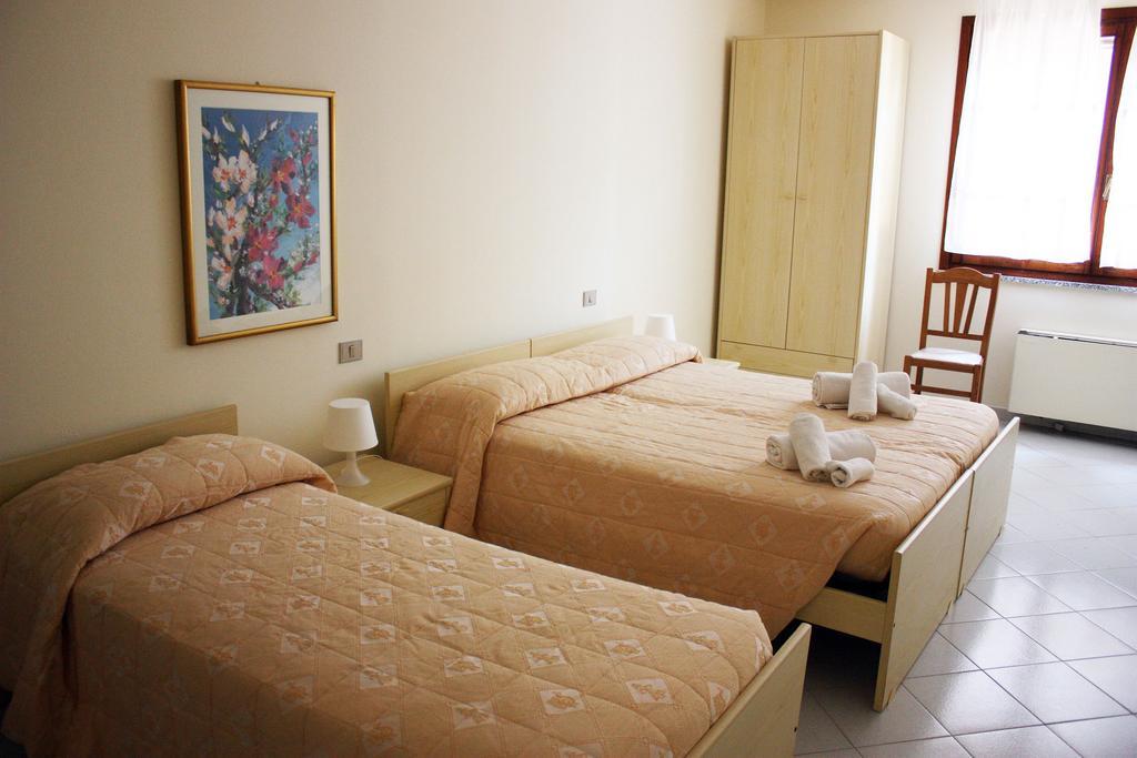 Hotel La Pineta Arborea Habitación foto
