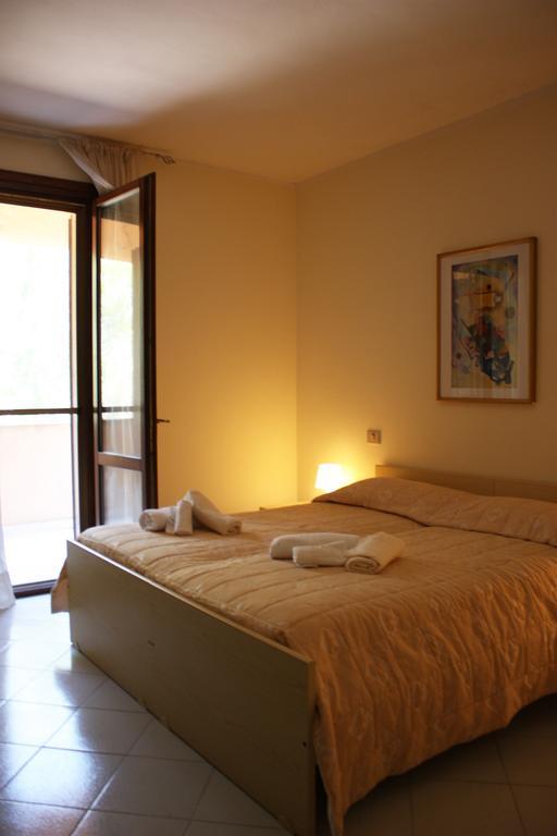 Hotel La Pineta Arborea Habitación foto